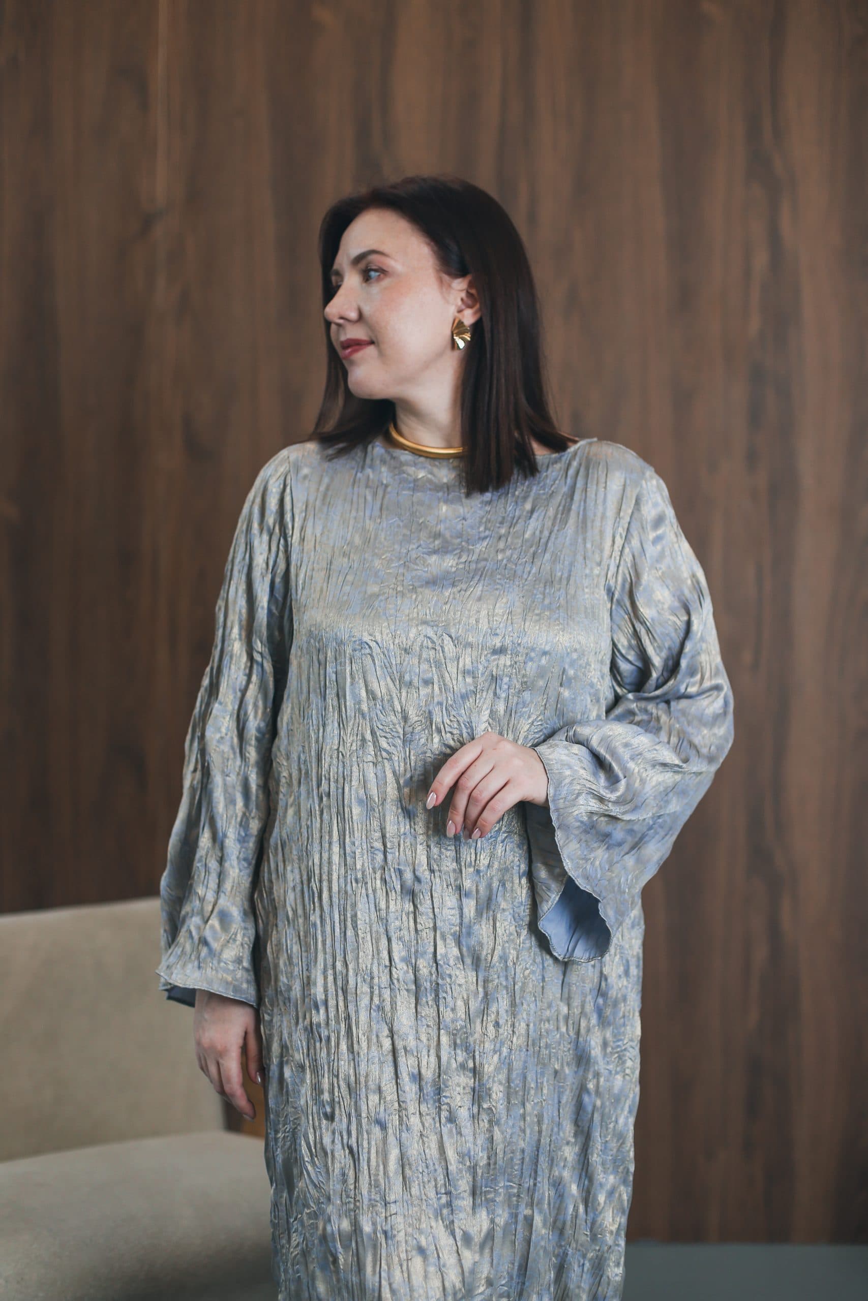 Платье Наоми из жатого крепдешина с металлизированным напылением